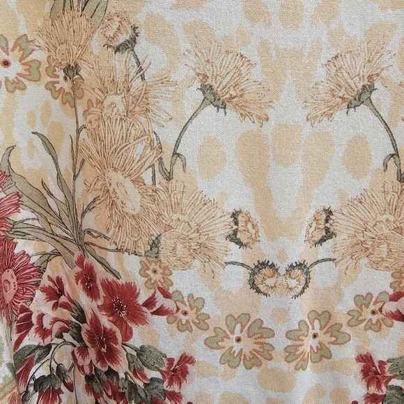 Soft Surroundings Oversized Floral Shirt with Light Pleating Detail, Size Small - Picture 8 of 12